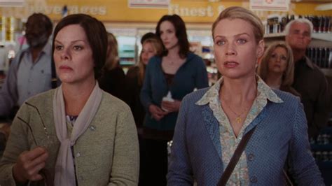 full cast of the mist.